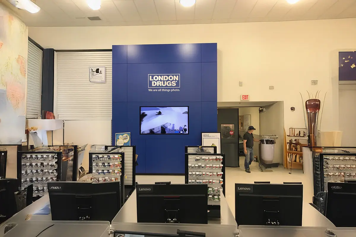 LONDON_DRUGS_02